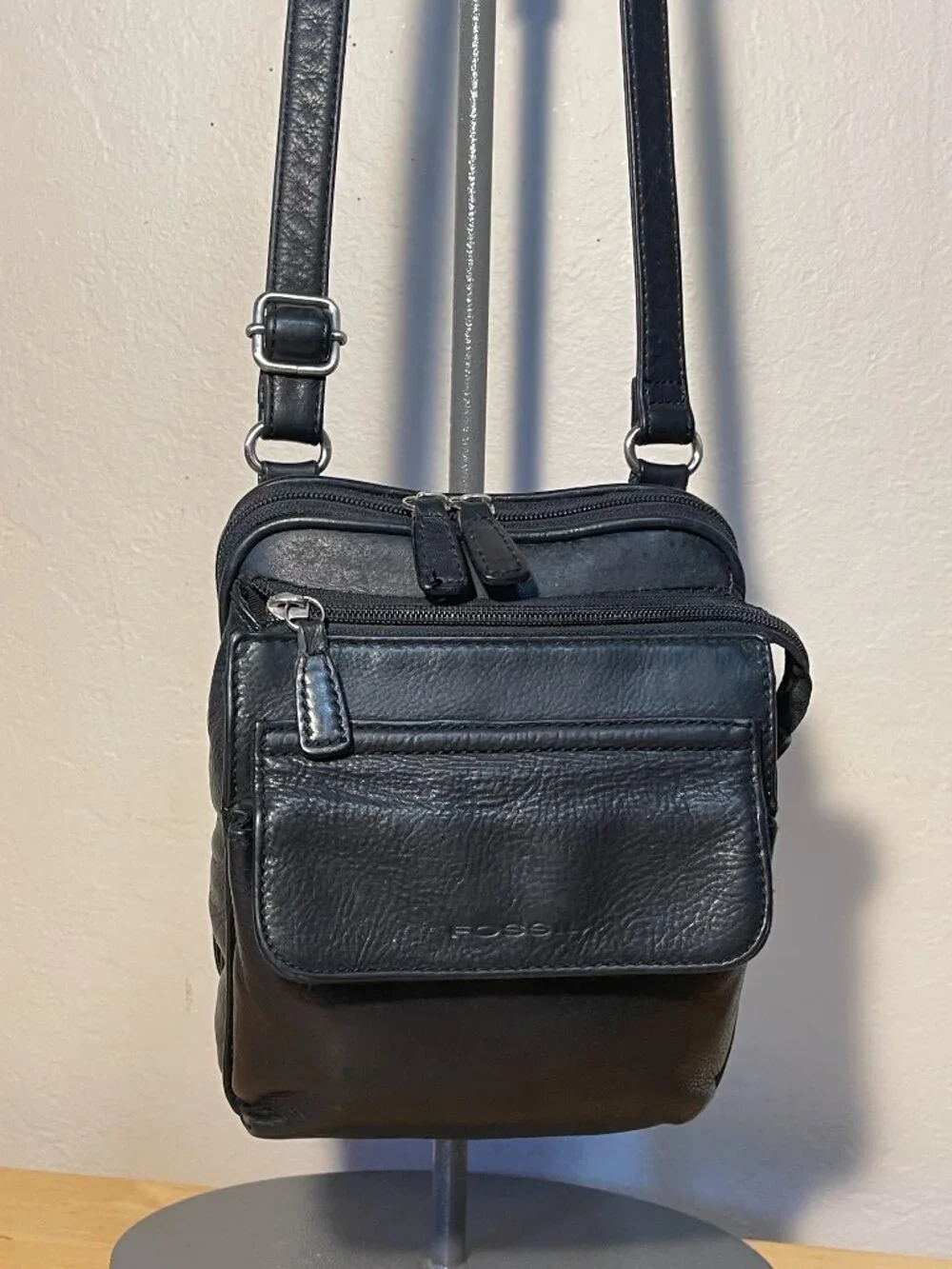 Vintage Fossil Black Leather Crossbody Bag Organizer Wallet Purse Y2K
